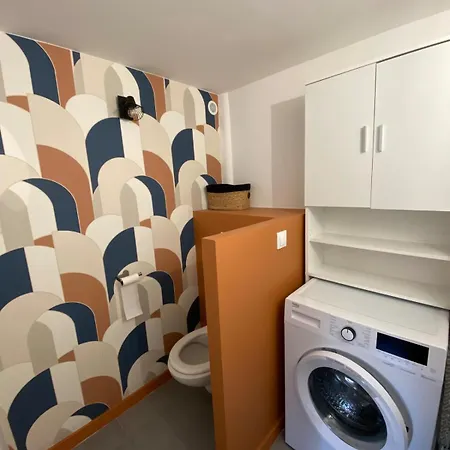Location Saisonniere A Palavas, Clim, Piscine Holiday home